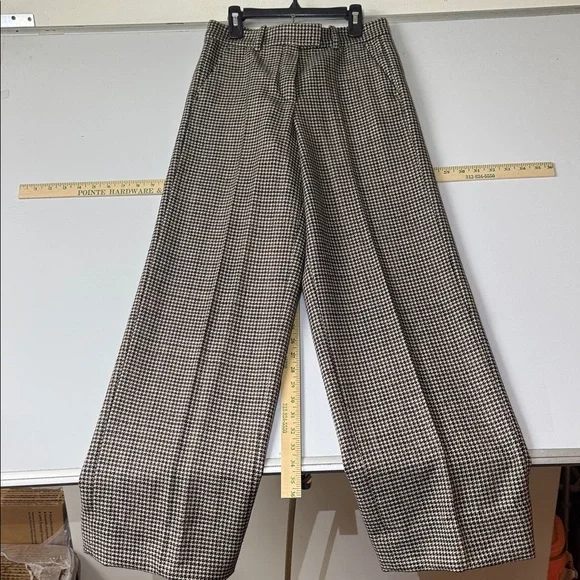 FENDI - Men's Houndstooth Pants in Black and White/Tan Size 40 or W28”/L33”